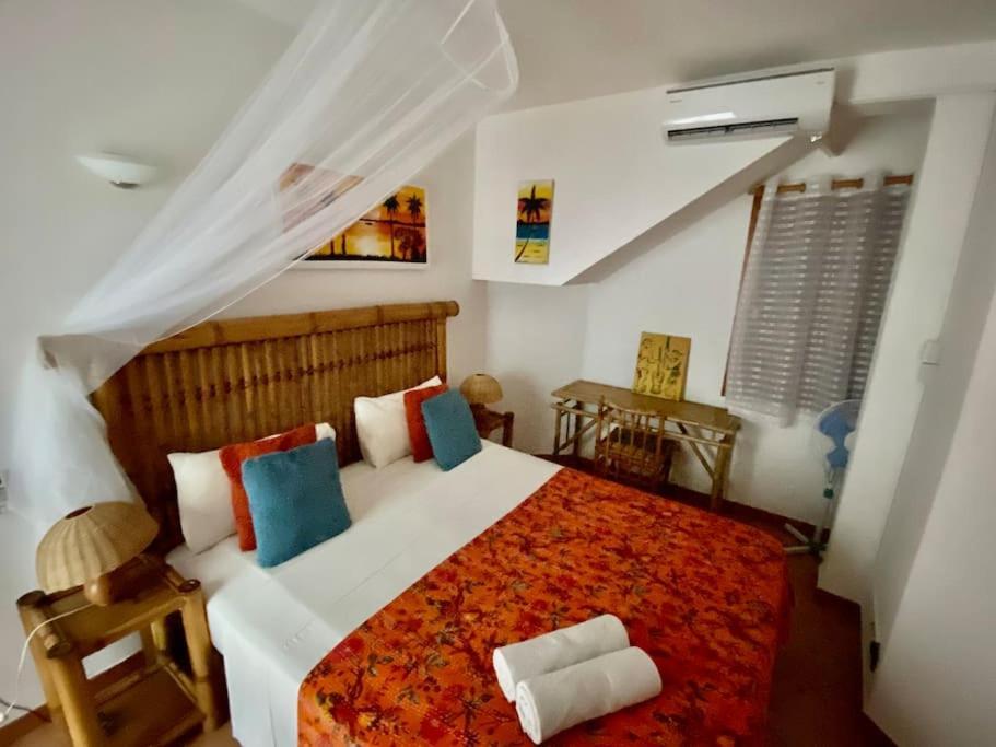 Porto Antigo - Charming & Peaceful Apartment Overlooking Pool And Sea Santa Maria Bagian luar foto