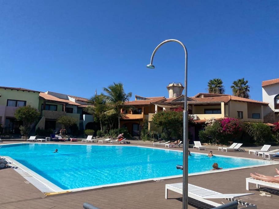 Porto Antigo - Charming & Peaceful Apartment Overlooking Pool And Sea Santa Maria Bagian luar foto