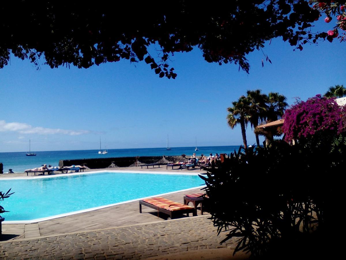 Porto Antigo - Charming & Peaceful Apartment Overlooking Pool And Sea Santa Maria Bagian luar foto